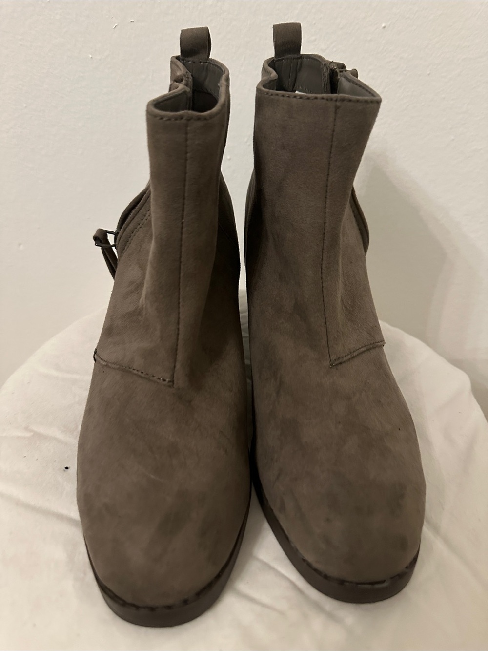 Old Navy Taupe Suede-Look Ankle Booties with Side Zip Size 8